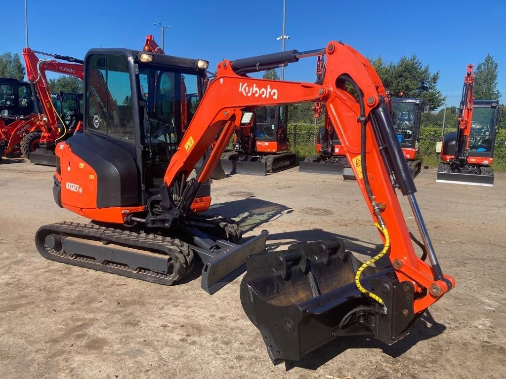 Kubota KX027-4 - Mini pelle: photos 1 Kubota KX027-4 - Mini pelle: photos 1