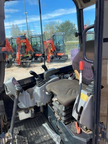 Mini pelle Kubota KX027-4: photos 6
