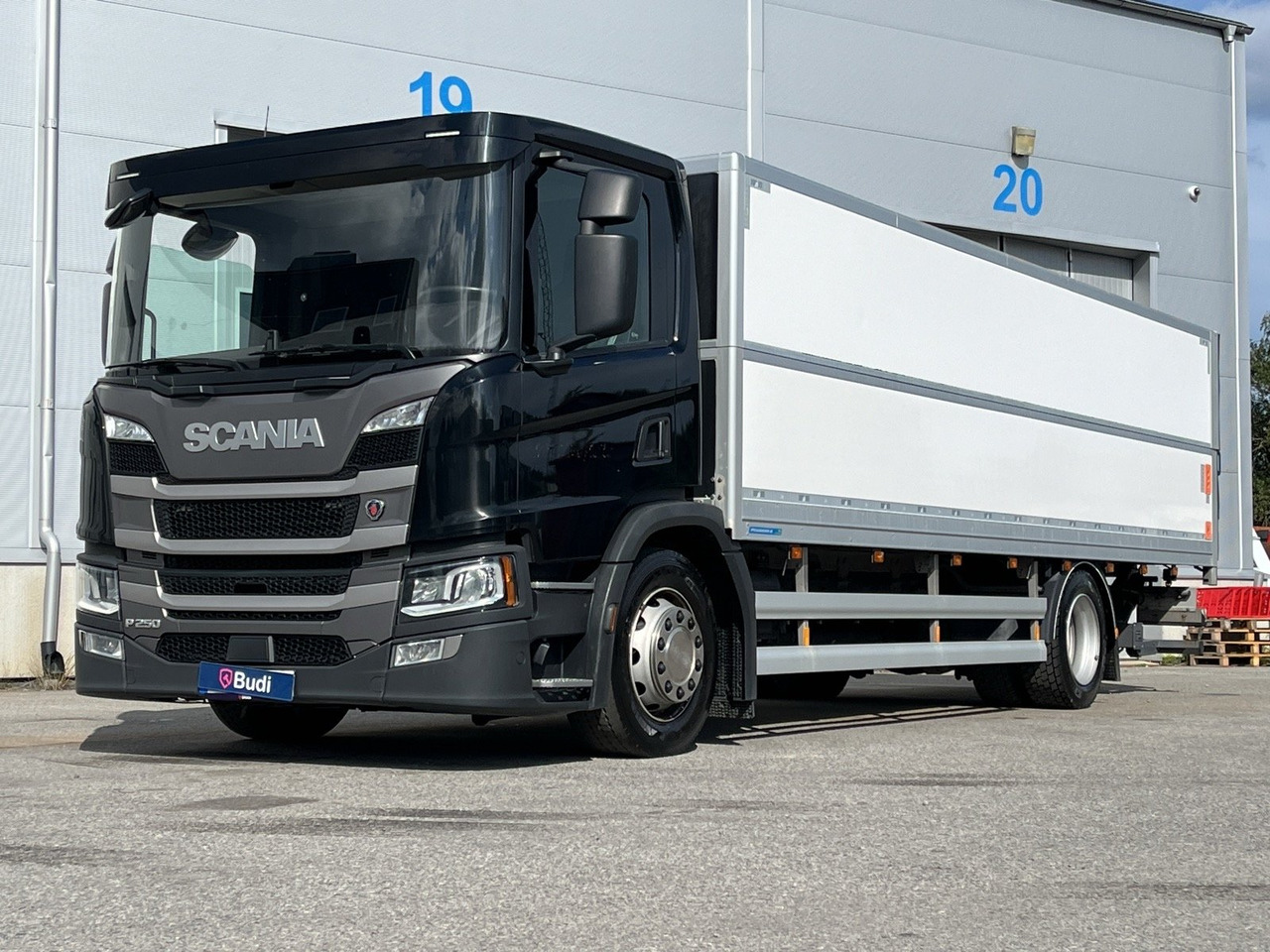 Lastbil Scania P250B4X2LB -2021 | Höj/Sänk | Full-luft - Camion fourgon: photos 1 Lastbil Scania P250B4X2LB -2021 | Höj/Sänk | Full-luft - Camion fourgon: photos 1