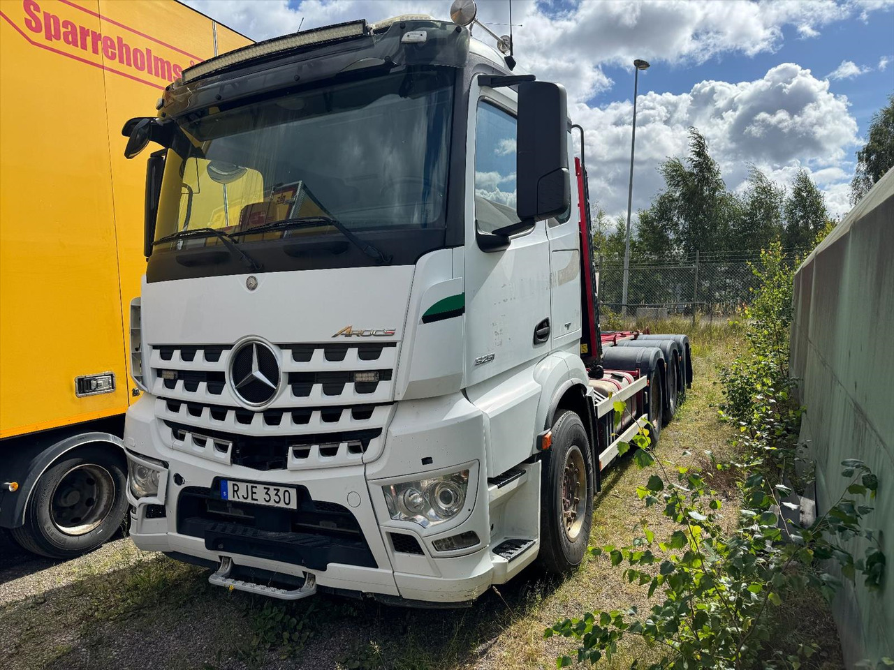 Tridemväxlare Mercedes-Benz Arocs -2016 | Reparationsobjekt - Camion ampliroll: photos 1 Tridemväxlare Mercedes-Benz Arocs -2016 | Reparationsobjekt - Camion ampliroll: photos 1