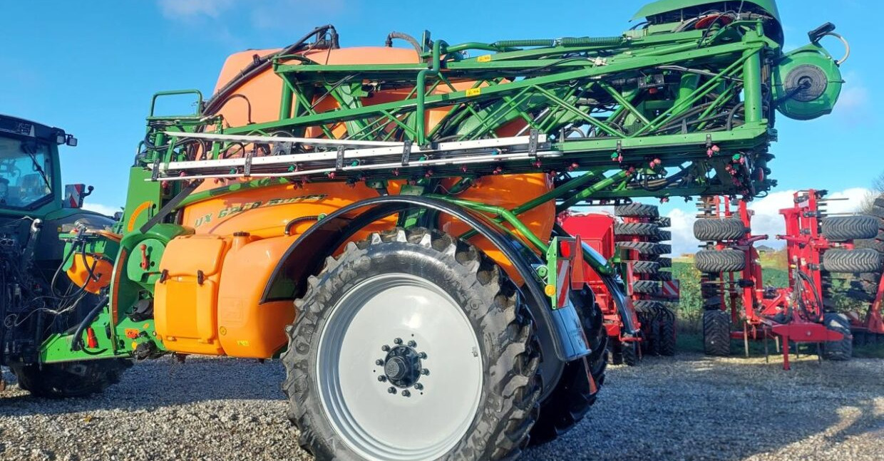 Amazone UX 6200 Super 30-24m - Pulvérisateur traîné: photos 4 Amazone UX 6200 Super 30-24m - Pulvérisateur traîné: photos 4