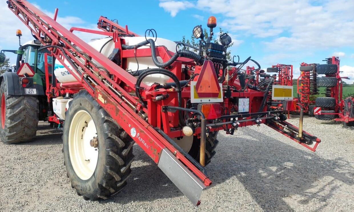 Bargam COMPACT 4200 -28M - Pulvérisateur traîné: photos 4 Bargam COMPACT 4200 -28M - Pulvérisateur traîné: photos 4