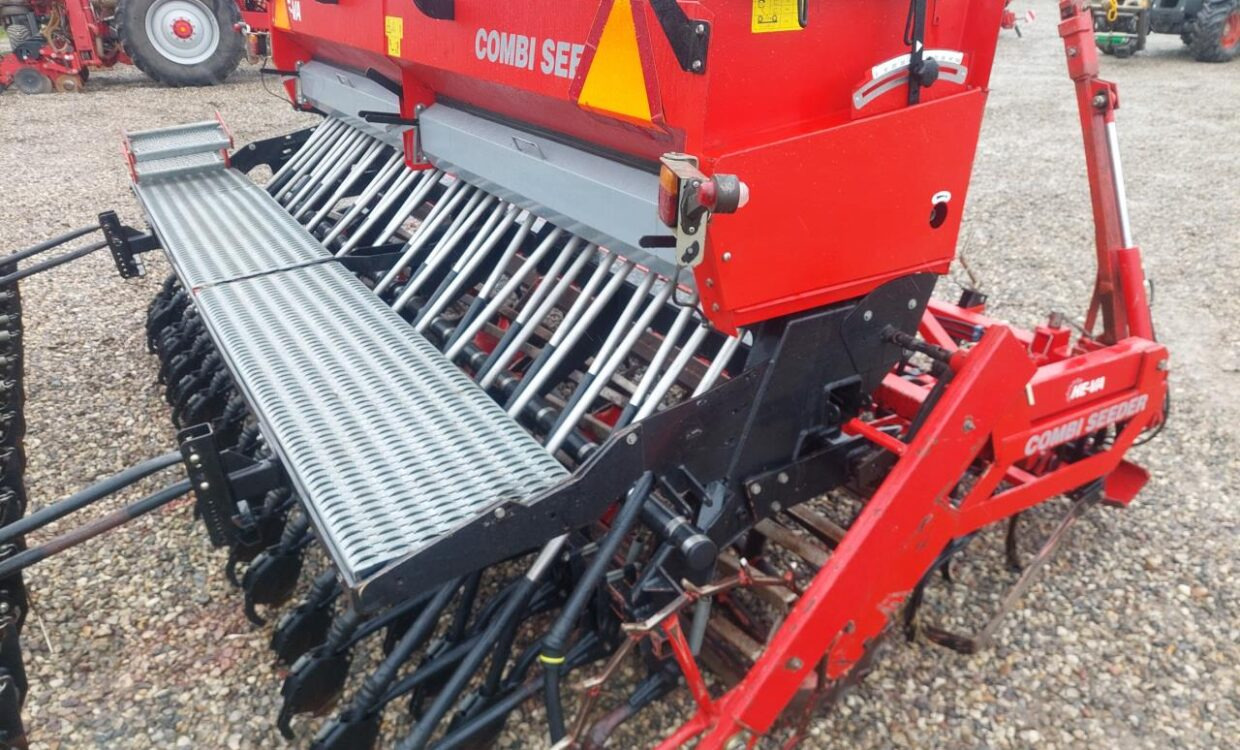 HE-VA COMBI SEEDER 4 M - Combiné de semis: photos 5 HE-VA COMBI SEEDER 4 M - Combiné de semis: photos 5