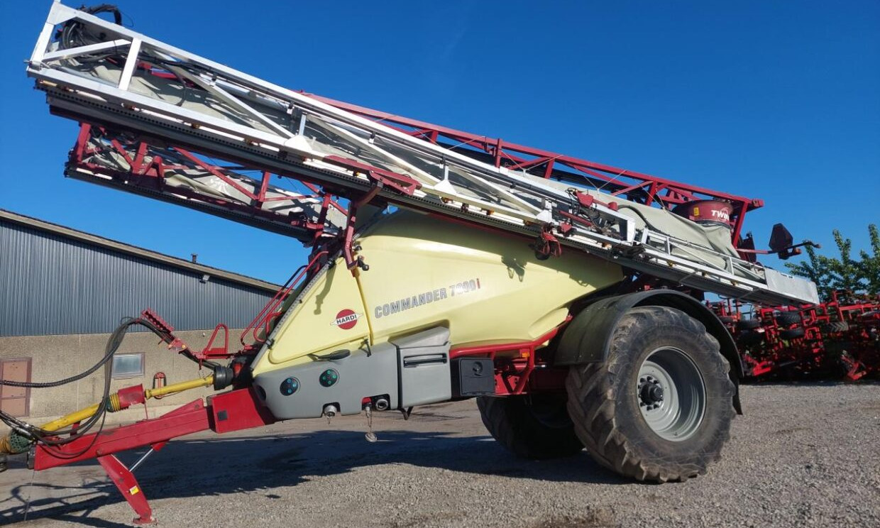 Hardi Commander 7000i - 36 m Twin - Pulvérisateur traîné: photos 2 Hardi Commander 7000i - 36 m Twin - Pulvérisateur traîné: photos 2