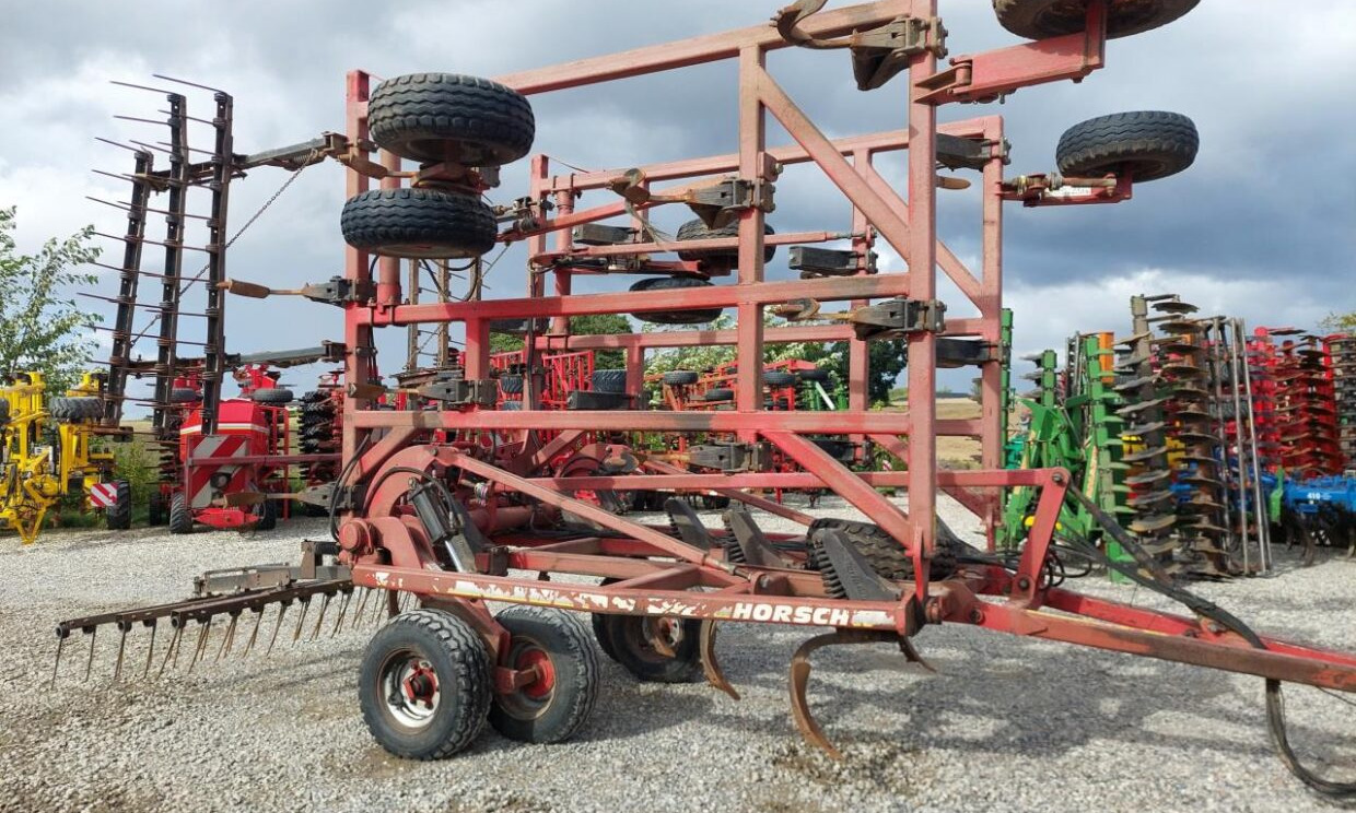 Horsch TERRANO 8 FG - Herse: photos 1 Horsch TERRANO 8 FG - Herse: photos 1