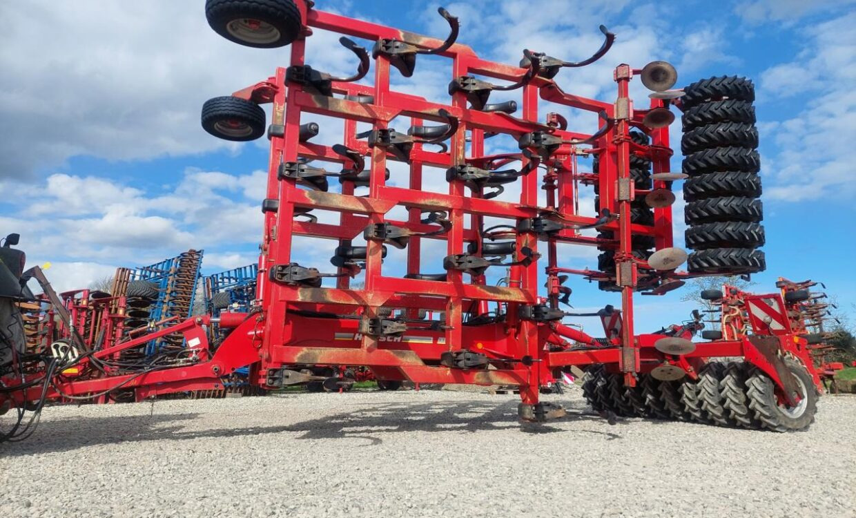Horsch Tiger 8 AS - Bineuse: photos 1 Horsch Tiger 8 AS - Bineuse: photos 1