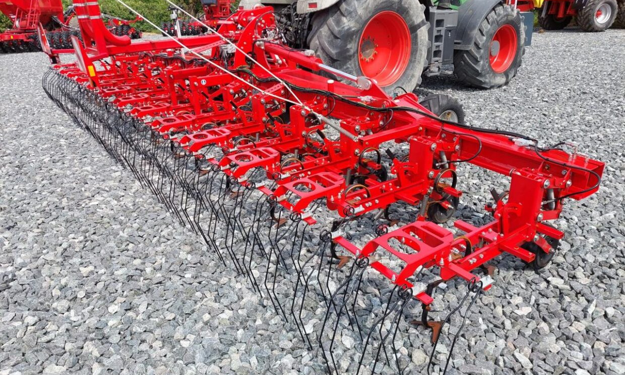 Horsch Transformer 9 VF - Herse étrille: photos 1 Horsch Transformer 9 VF - Herse étrille: photos 1