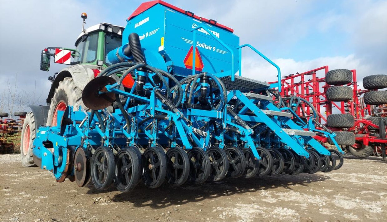 Lemken Zirkon 10/400 - Solitair 9-400 - Combiné de semis: photos 1 Lemken Zirkon 10/400 - Solitair 9-400 - Combiné de semis: photos 1