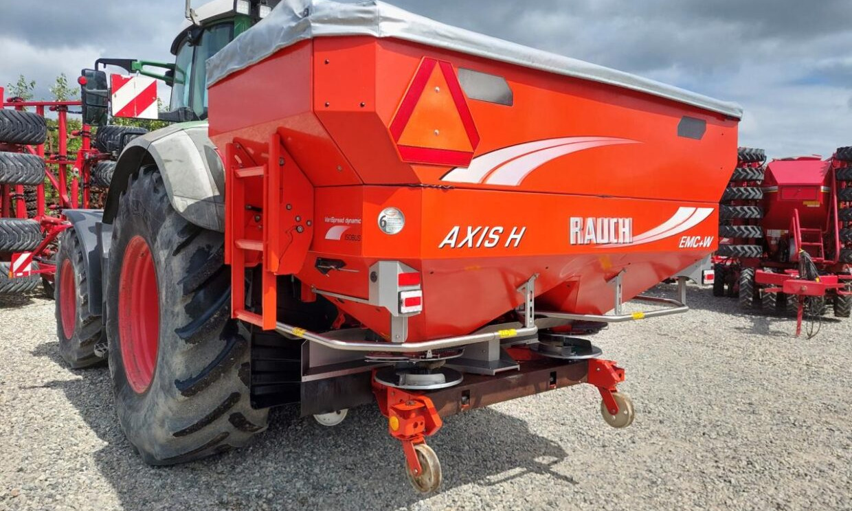 Rauch Rauch Axis H 30.2 EMC+W -Speed - Distributeur d'engrais: photos 1 Rauch Rauch Axis H 30.2 EMC+W -Speed - Distributeur d'engrais: photos 1