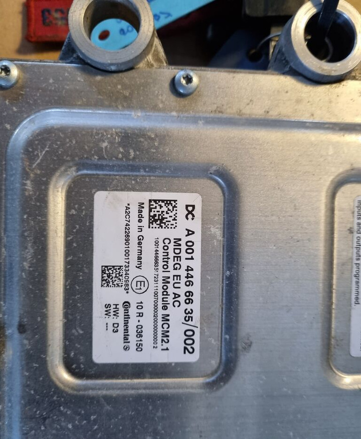 Continental CONTROL MODULE MCM2 Mercedes-Benz ACTROS MP4 EURO 6 - Bloc de gestion pour Camion: photos 1 Continental CONTROL MODULE MCM2 Mercedes-Benz ACTROS MP4 EURO 6 - Bloc de gestion pour Camion: photos 1