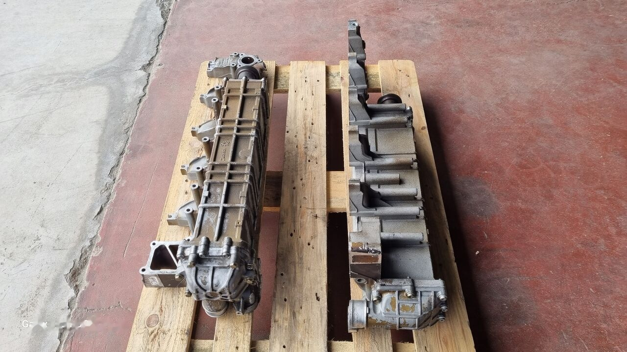 EXHAUST GAS COOLER Behr Mercedes-Benz ACTROS MP4 EURO 5-6 - Moteur et pièces pour Camion: photos 1 EXHAUST GAS COOLER Behr Mercedes-Benz ACTROS MP4 EURO 5-6 - Moteur et pièces pour Camion: photos 1