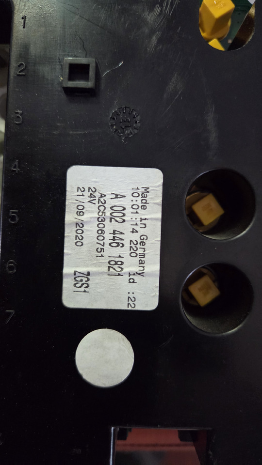 MERCEDES-BENZ INSTRUMENT PANEL MERCEDES ATEGO - Panel de instrumentos pour Camion: photos 4 MERCEDES-BENZ INSTRUMENT PANEL MERCEDES ATEGO - Panel de instrumentos pour Camion: photos 4