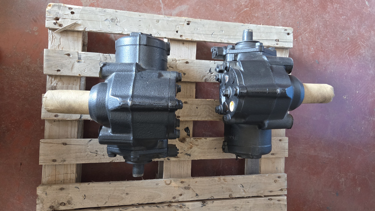 MERCEDES-BENZ POWER STEERING ACTROS MP3 - Volant: photos 3 MERCEDES-BENZ POWER STEERING ACTROS MP3 - Volant: photos 3