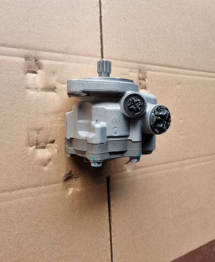 Mercedes-Benz ATEGO EURO 6 - Pompe hydraulique pour Camion: photos 3 Mercedes-Benz ATEGO EURO 6 - Pompe hydraulique pour Camion: photos 3
