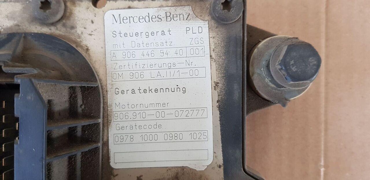 Mercedes-Benz ECU Mercedes-Benz ATEGO - Bloc de gestion pour Camion: photos 4 Mercedes-Benz ECU Mercedes-Benz ATEGO - Bloc de gestion pour Camion: photos 4