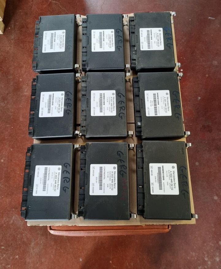 Siemens Mercedes-Benz ACTROS MB2 - Bloc de gestion pour Camion: photos 2 Siemens Mercedes-Benz ACTROS MB2 - Bloc de gestion pour Camion: photos 2