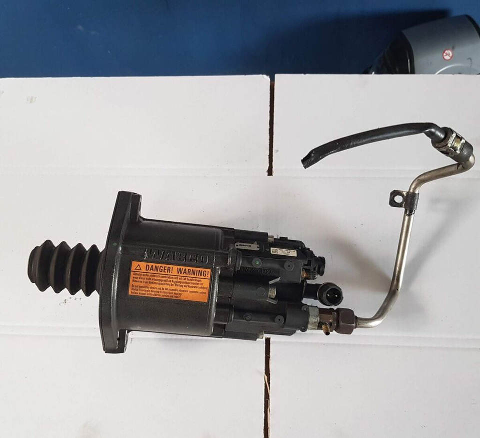 WABCO 9701500080 Mercedes-Benz ACTROS MB2 - Cylindre d'embrayage pour Camion: photos 2 WABCO 9701500080 Mercedes-Benz ACTROS MB2 - Cylindre d'embrayage pour Camion: photos 2