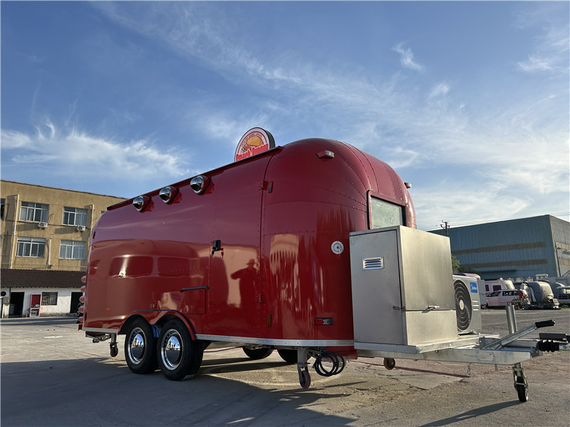 Remorque magasin neuf Burger Van Smash Burger Trailer |Handcrafted Burgers & Fries Food Truck: photos 5
