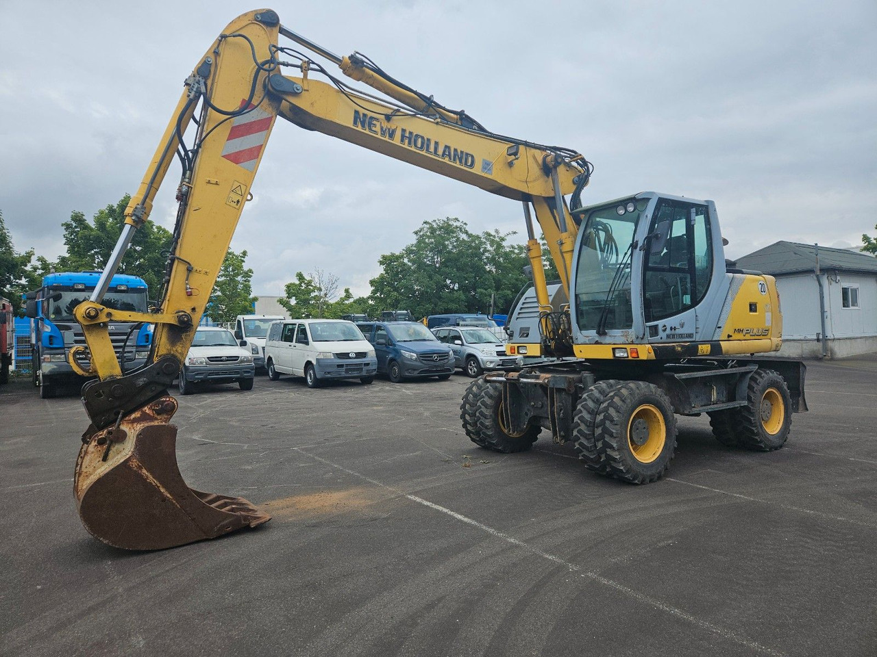 New Holland MH Plus 18t Mobilbagger - Pelle sur pneus: photos 2 New Holland MH Plus 18t Mobilbagger - Pelle sur pneus: photos 2