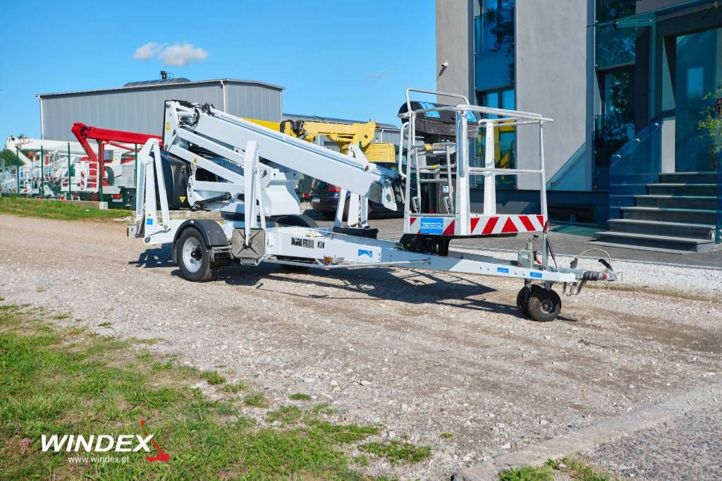 Dino 180 XT II - Nacelle sur remorque: photos 1 Dino 180 XT II - Nacelle sur remorque: photos 1