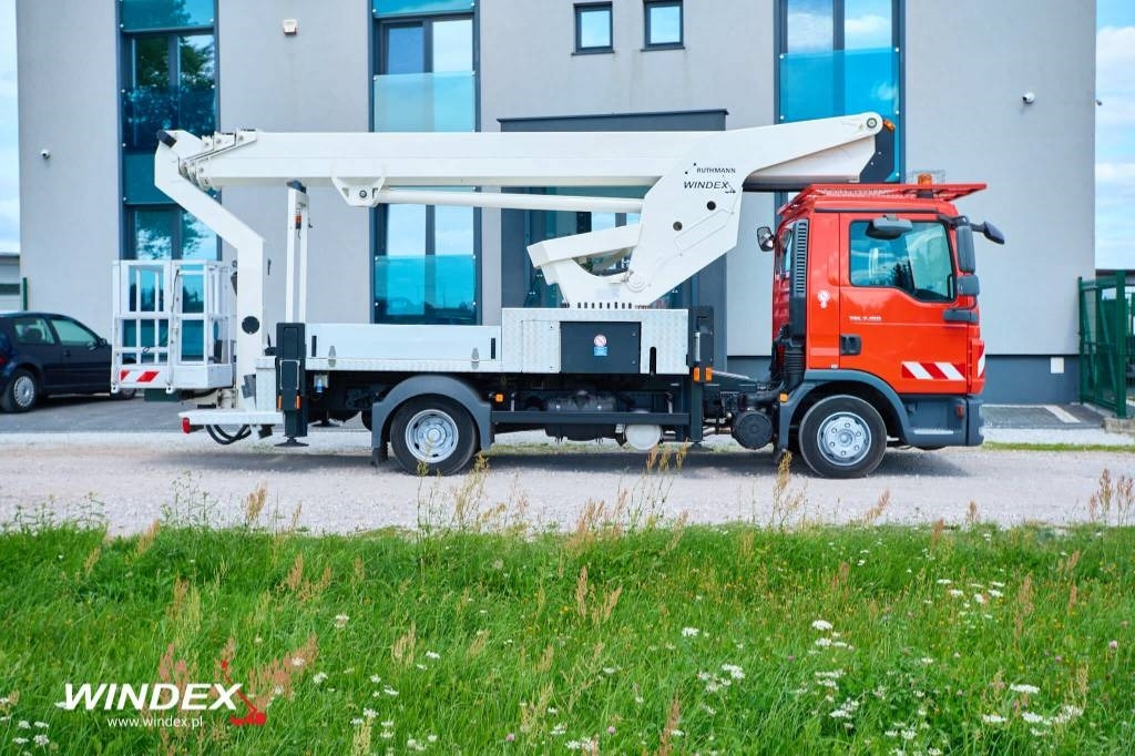 Ruthmann T 300 - Camion avec nacelle: photos 2 Ruthmann T 300 - Camion avec nacelle: photos 2