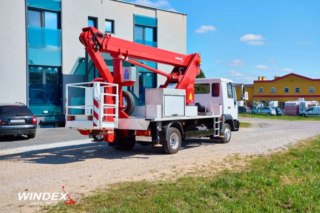Wumag WT 170 - Camion avec nacelle: photos 3 Wumag WT 170 - Camion avec nacelle: photos 3