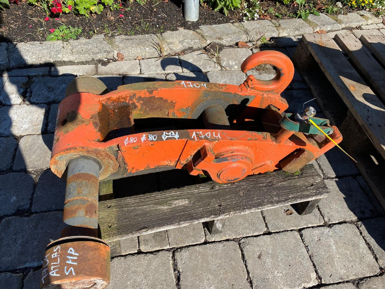 Atlas 1704 - Attache rapide pour Engins de chantier: photos 5 Atlas 1704 - Attache rapide pour Engins de chantier: photos 5