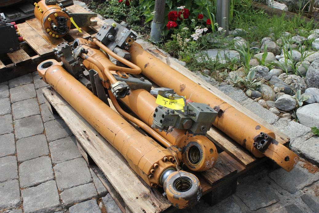 Case 788 LC - Vérin hydraulique pour Engins de chantier: photos 2 Case 788 LC - Vérin hydraulique pour Engins de chantier: photos 2