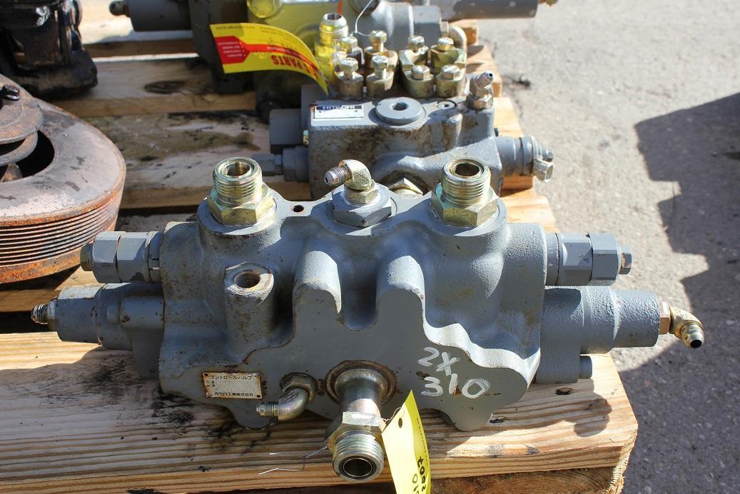Hitachi ZW 310 - Valve hydraulique pour Engins de chantier: photos 5 Hitachi ZW 310 - Valve hydraulique pour Engins de chantier: photos 5