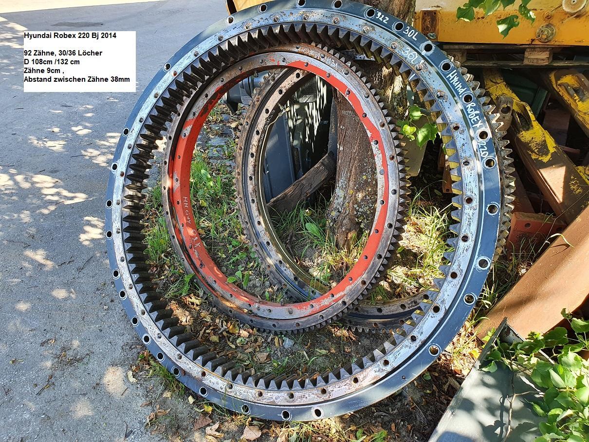 Hyundai Robex 220 LC 9A - Couronne d'orientation pour Engins de chantier: photos 2 Hyundai Robex 220 LC 9A - Couronne d'orientation pour Engins de chantier: photos 2