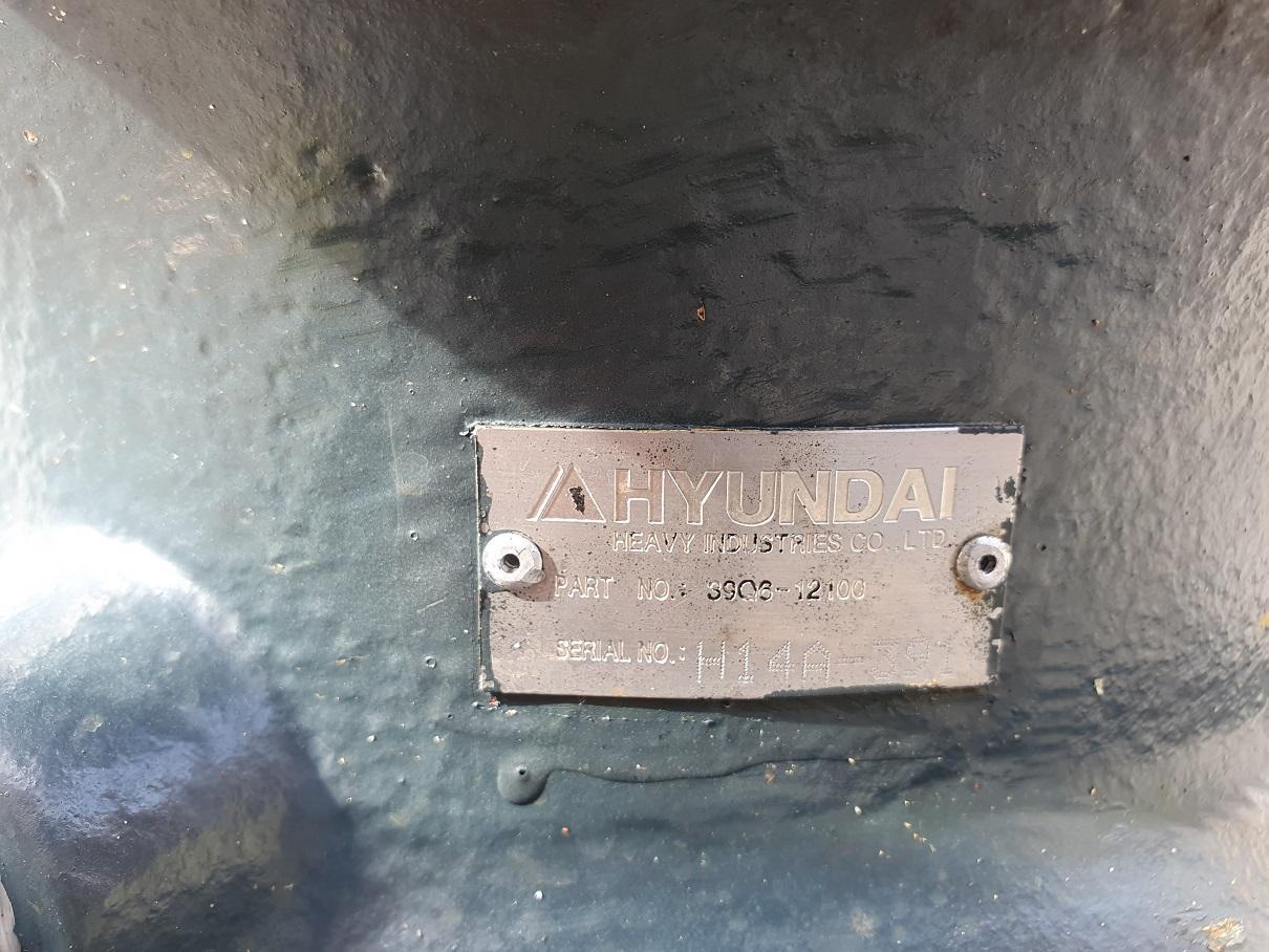 Hyundai Robex 220 LC 9A - Moteur de rotation pour Engins de chantier: photos 5 Hyundai Robex 220 LC 9A - Moteur de rotation pour Engins de chantier: photos 5
