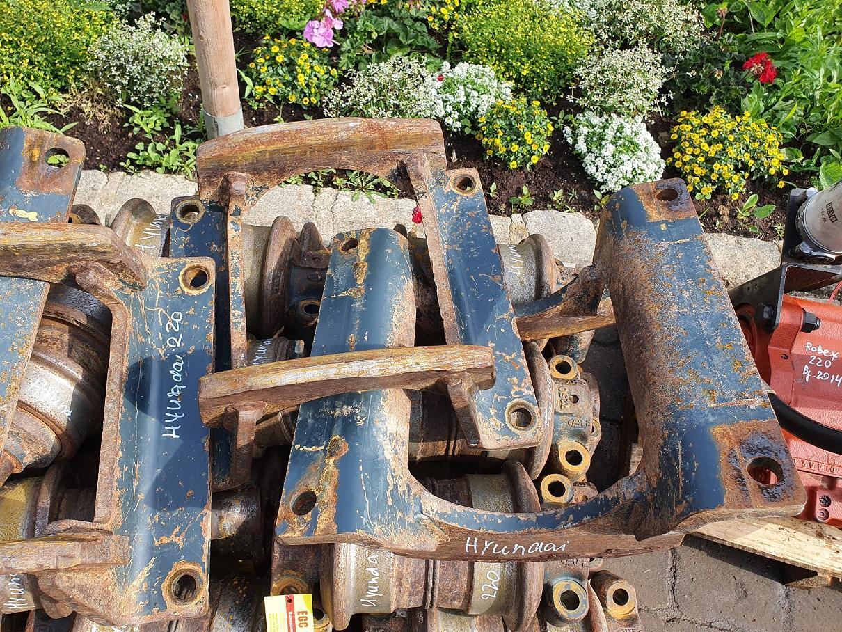 Hyundai Robex 220 LC 9A - Pièces de train de roulement pour Pelle: photos 4 Hyundai Robex 220 LC 9A - Pièces de train de roulement pour Pelle: photos 4