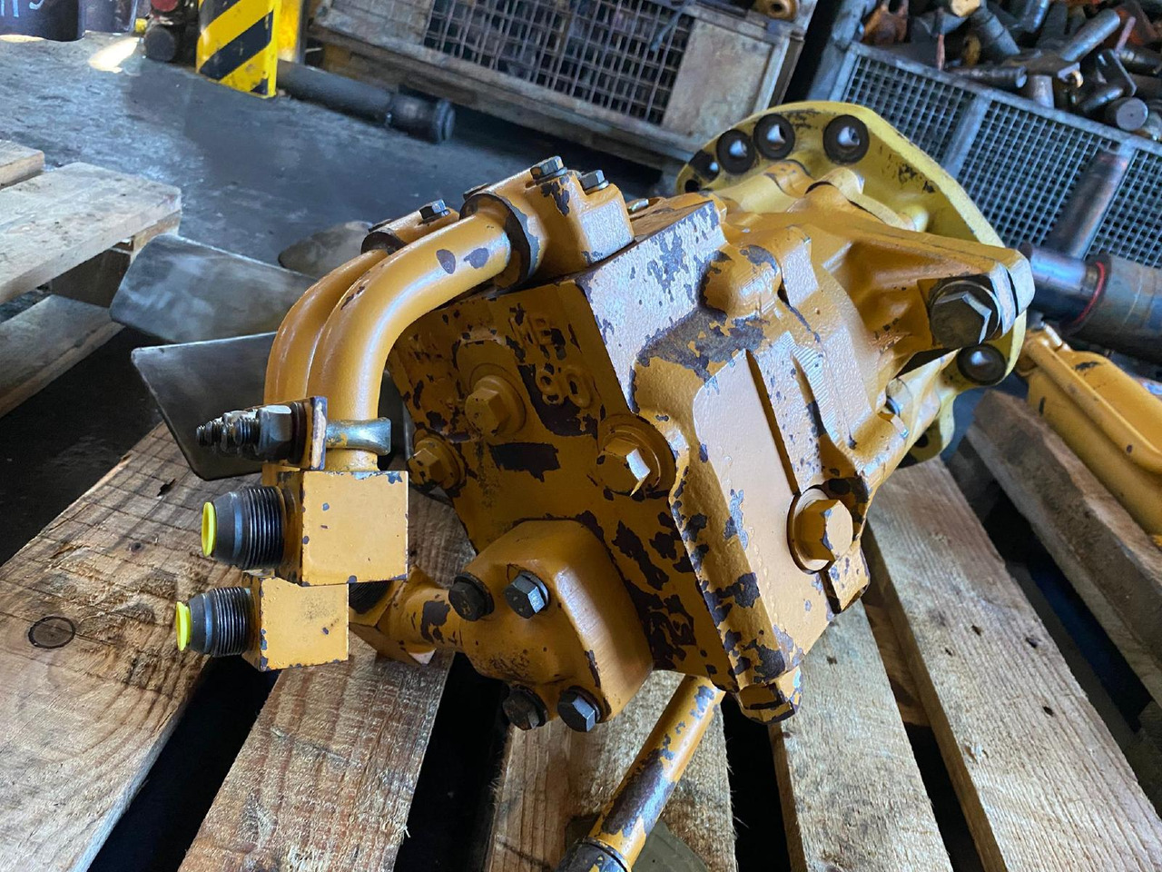 Komatsu PC 150 - Moteur de rotation pour Engins de chantier: photos 3 Komatsu PC 150 - Moteur de rotation pour Engins de chantier: photos 3