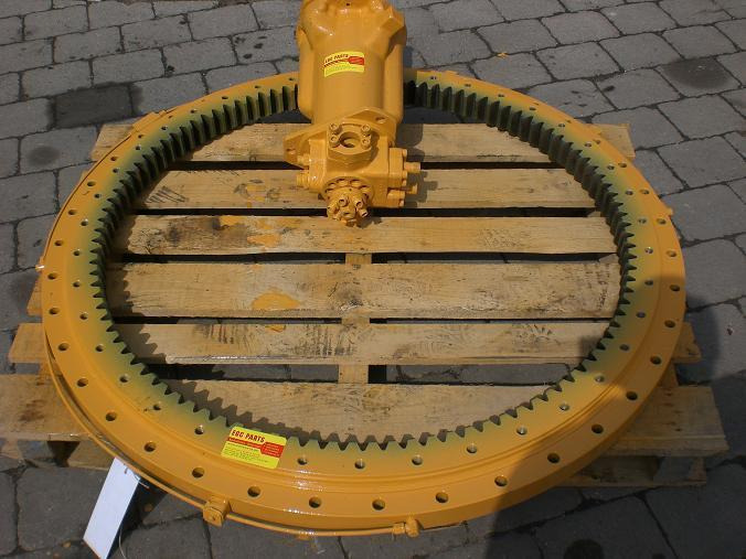 Liebherr 900 litronic - Couronne d'orientation pour Engins de chantier: photos 1 Liebherr 900 litronic - Couronne d'orientation pour Engins de chantier: photos 1