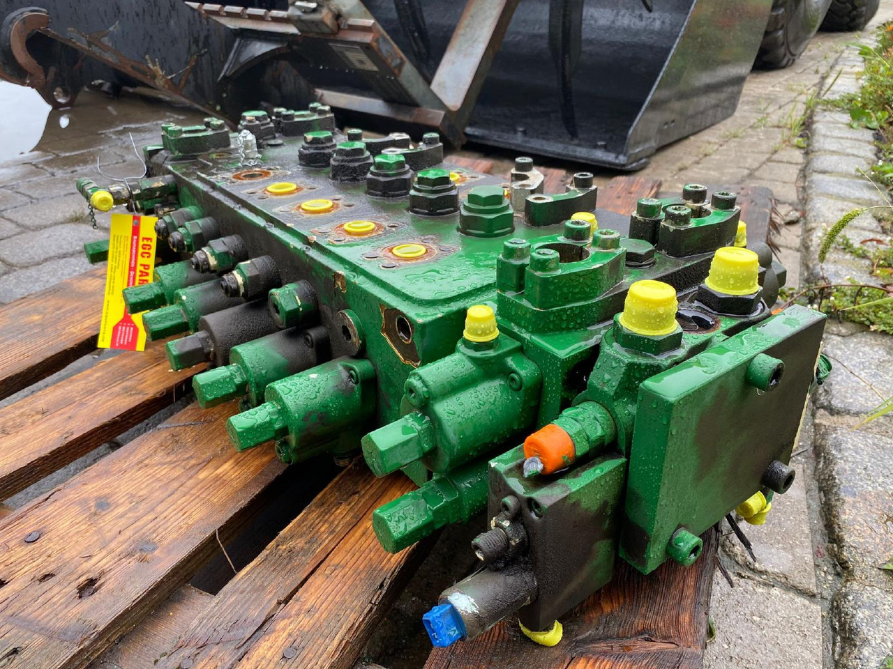 Liebherr A 904 LIT - Valve hydraulique pour Engins de chantier: photos 4 Liebherr A 904 LIT - Valve hydraulique pour Engins de chantier: photos 4