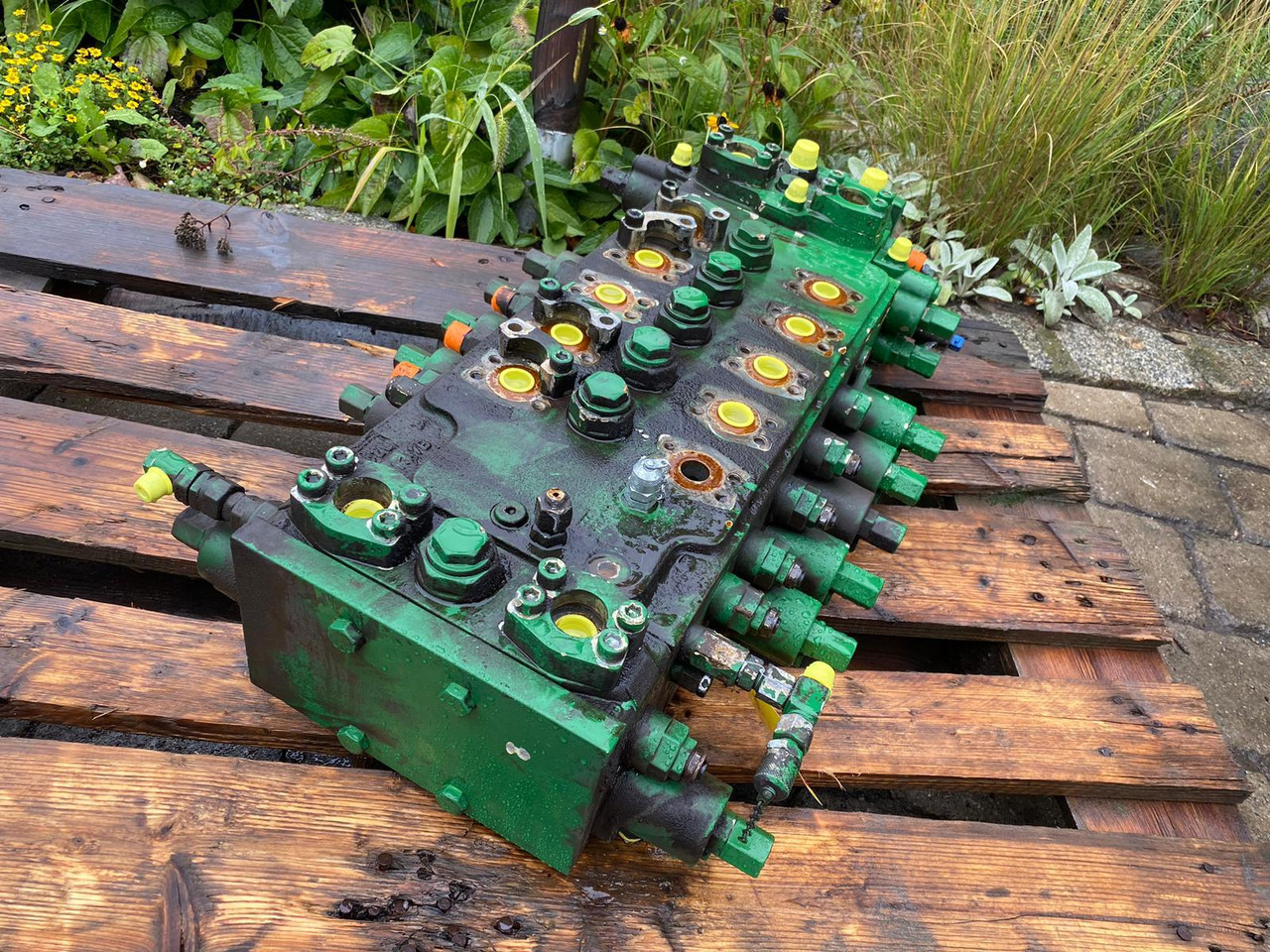 Liebherr A 904 LIT - Valve hydraulique pour Engins de chantier: photos 2 Liebherr A 904 LIT - Valve hydraulique pour Engins de chantier: photos 2