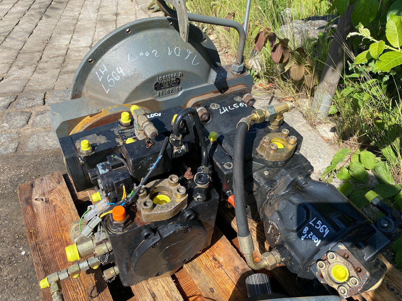 Liebherr A4VG125, PVG350 aus L564 - Pompe hydraulique pour Engins de chantier: photos 4 Liebherr A4VG125, PVG350 aus L564 - Pompe hydraulique pour Engins de chantier: photos 4