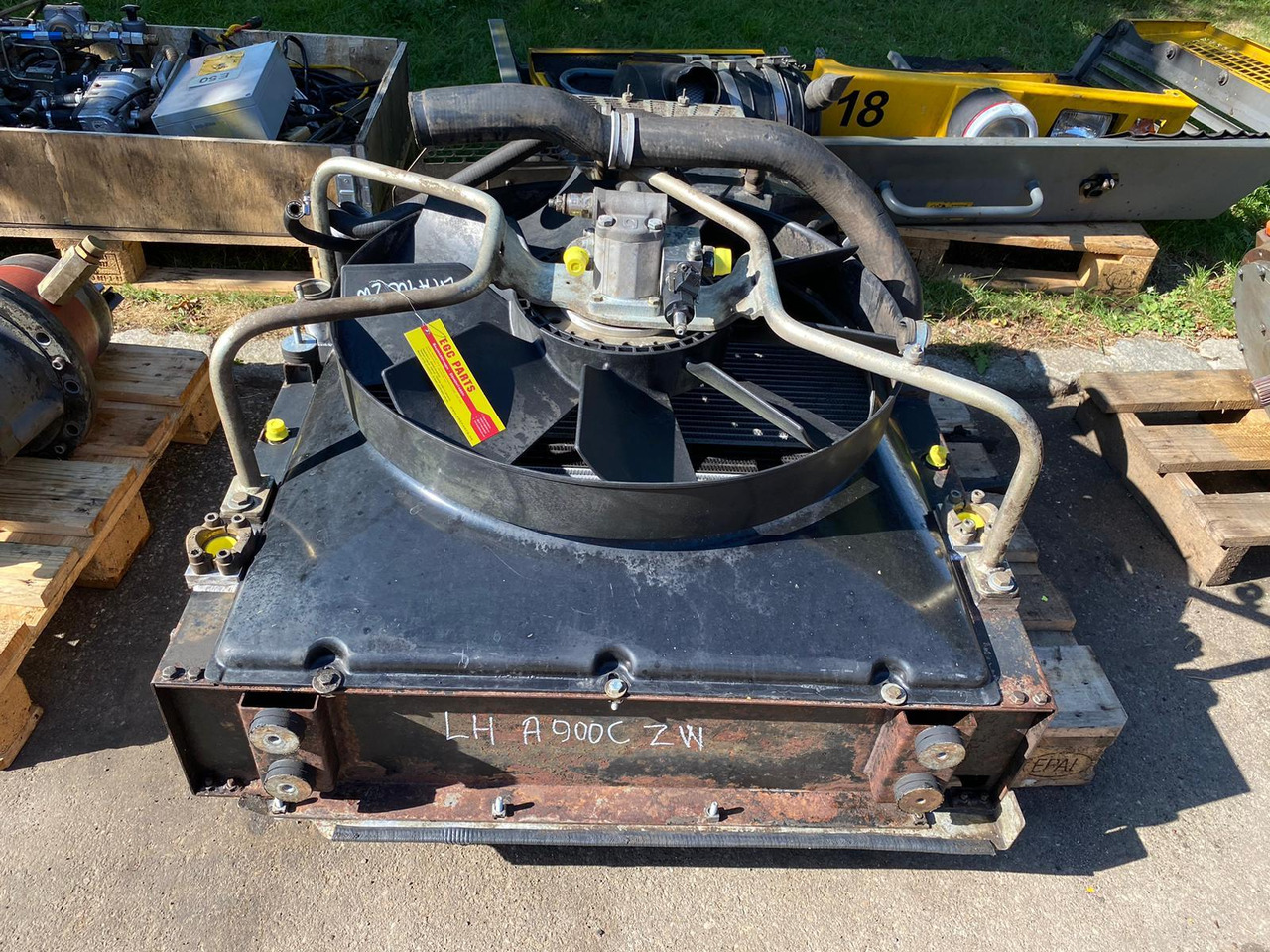 Liebherr A900C ZW - Système de refroidissement pour Engins de chantier: photos 1 Liebherr A900C ZW - Système de refroidissement pour Engins de chantier: photos 1