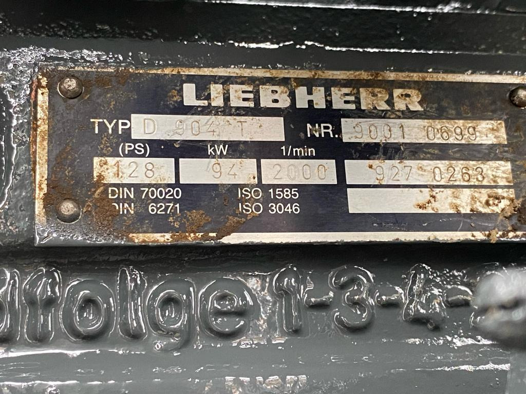 Liebherr D904T aus PR 722 - Moteur pour Engins de chantier: photos 4 Liebherr D904T aus PR 722 - Moteur pour Engins de chantier: photos 4