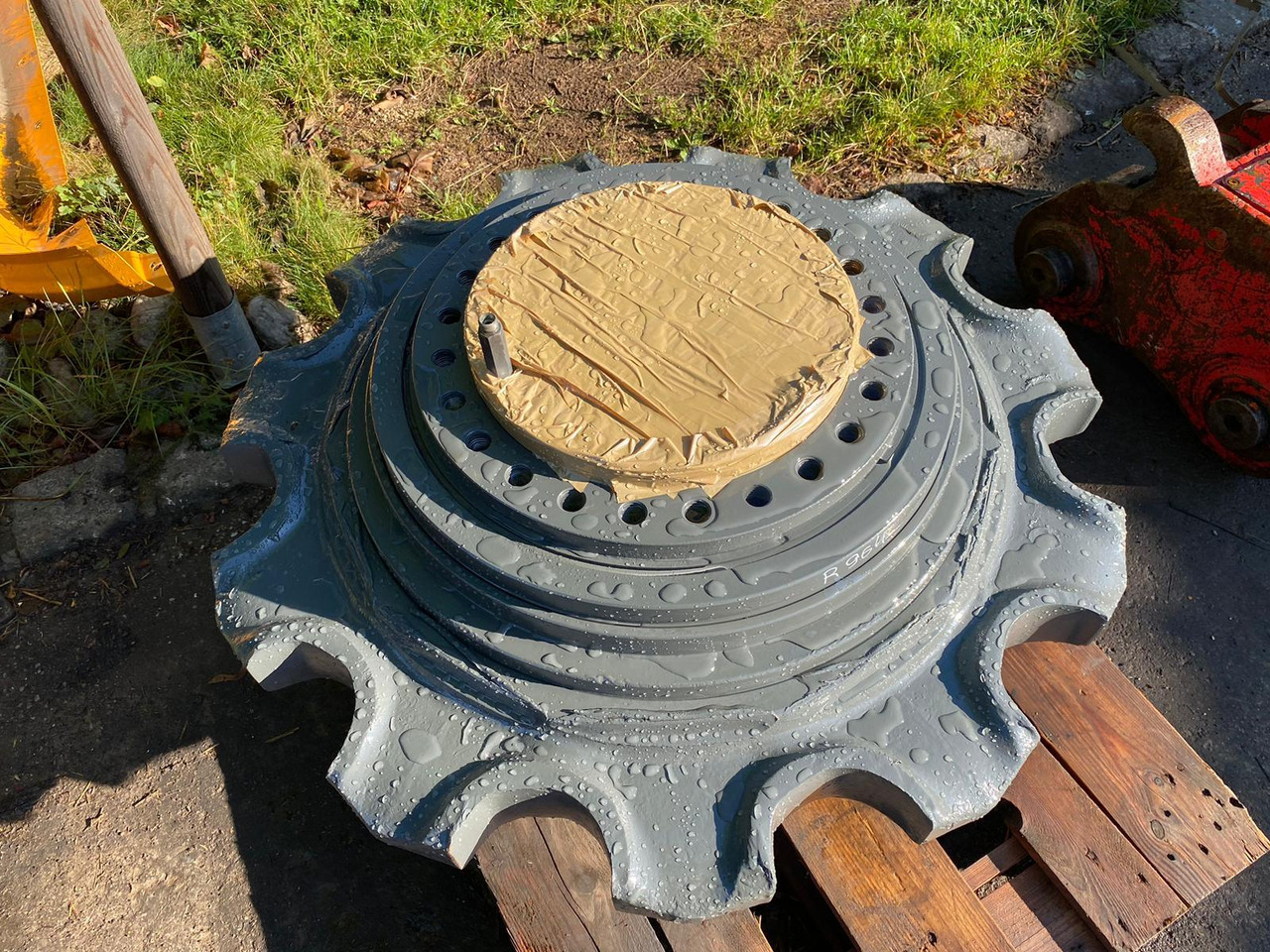 Liebherr FAT 550P051 aus LH R964 - Moteur de translation pour Engins de chantier: photos 5 Liebherr FAT 550P051 aus LH R964 - Moteur de translation pour Engins de chantier: photos 5