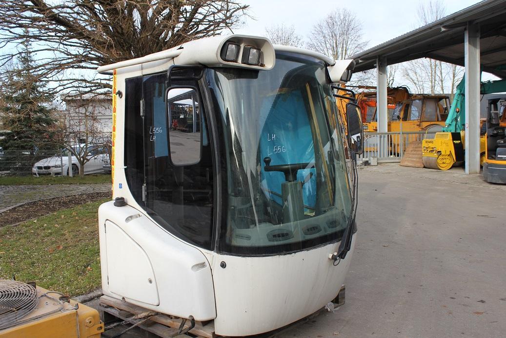 Liebherr L 556 - Cabine pour Chargeuse sur pneus: photos 1 Liebherr L 556 - Cabine pour Chargeuse sur pneus: photos 1