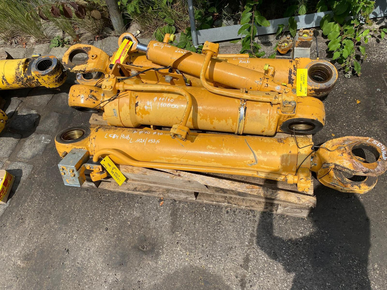 Liebherr L 564 - Vérin hydraulique pour Engins de chantier: photos 5 Liebherr L 564 - Vérin hydraulique pour Engins de chantier: photos 5