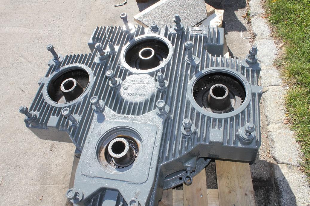 Liebherr MKA 450 aus LH R 984 - Hydraulique pour Engins de chantier: photos 1 Liebherr MKA 450 aus LH R 984 - Hydraulique pour Engins de chantier: photos 1