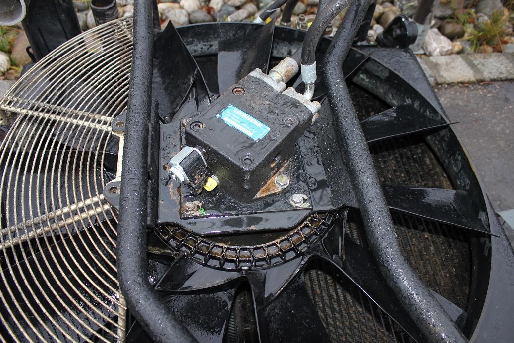 Liebherr R 914 C - Système de refroidissement pour Engins de chantier: photos 3 Liebherr R 914 C - Système de refroidissement pour Engins de chantier: photos 3