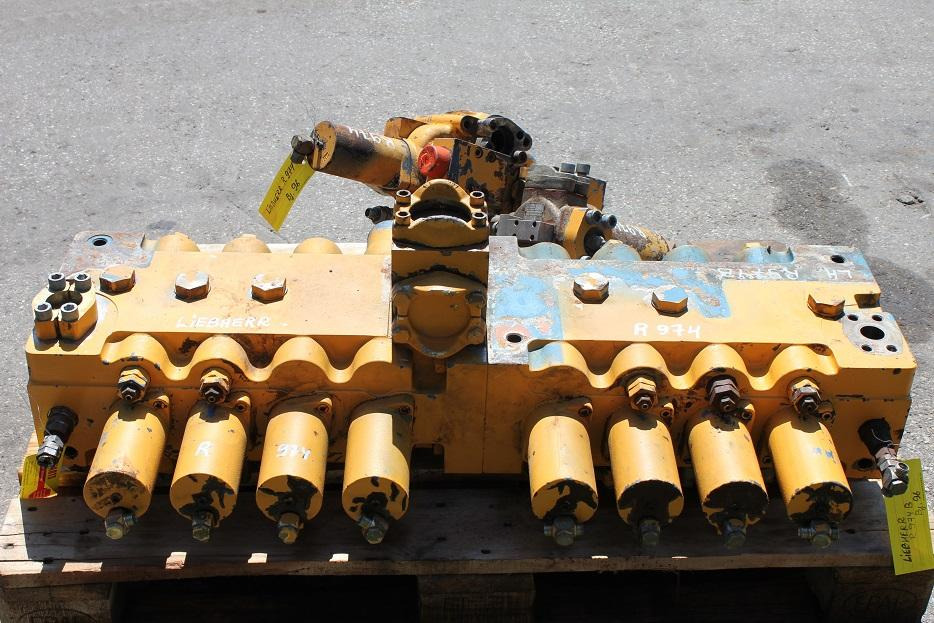 Liebherr R 974 - Valve hydraulique pour Engins de chantier: photos 1 Liebherr R 974 - Valve hydraulique pour Engins de chantier: photos 1