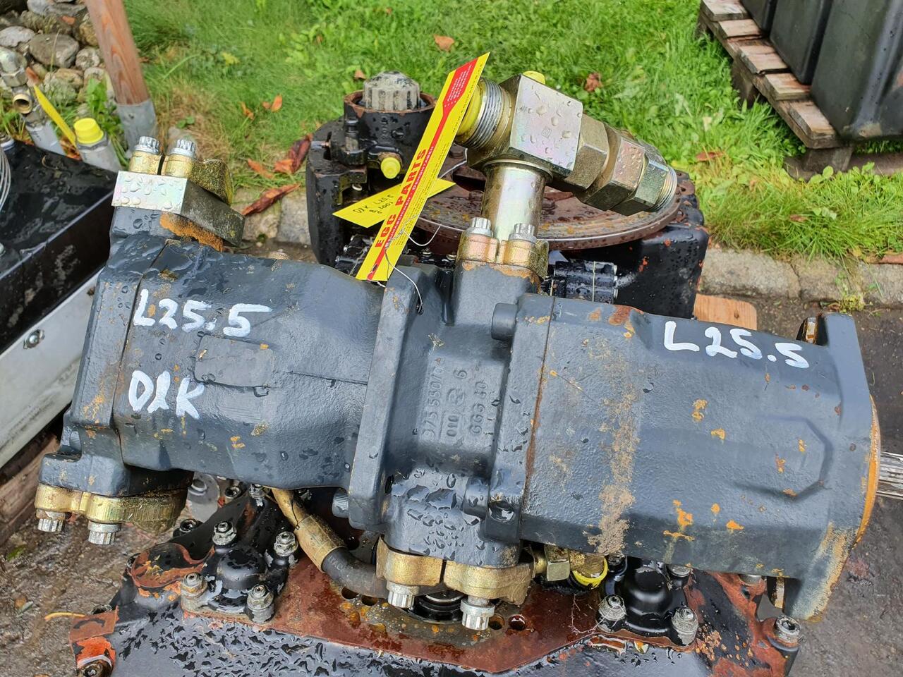 O&K L 25.5 - Pompe hydraulique pour Chargeuse sur pneus: photos 4 O&K L 25.5 - Pompe hydraulique pour Chargeuse sur pneus: photos 4