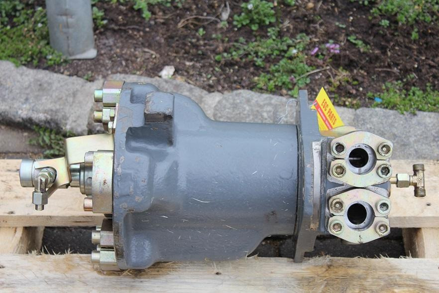 Liebherr R 914 - Pièces de rechange pour Engins de chantier: photos 1 Liebherr R 914 - Pièces de rechange pour Engins de chantier: photos 1