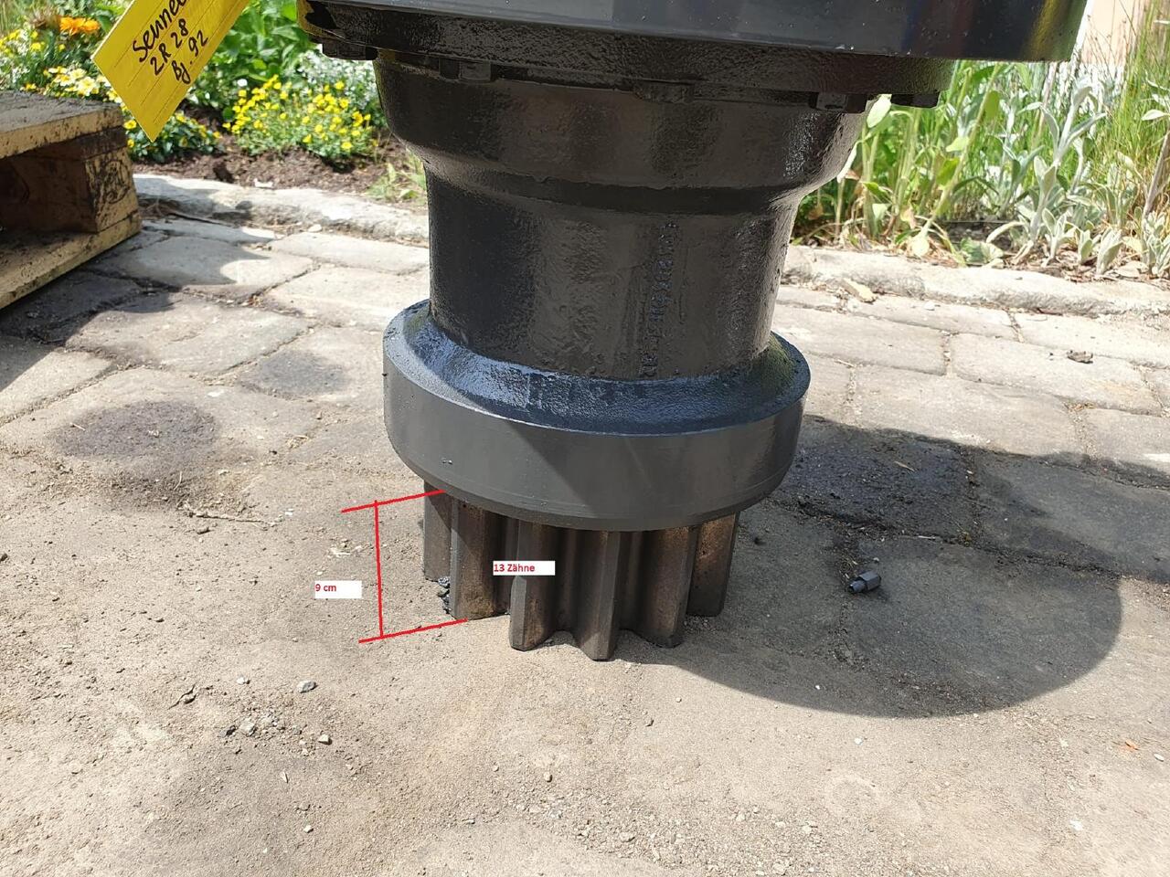 Sennebogen ZR 28 - Moteur de rotation pour Engins de chantier: photos 4 Sennebogen ZR 28 - Moteur de rotation pour Engins de chantier: photos 4