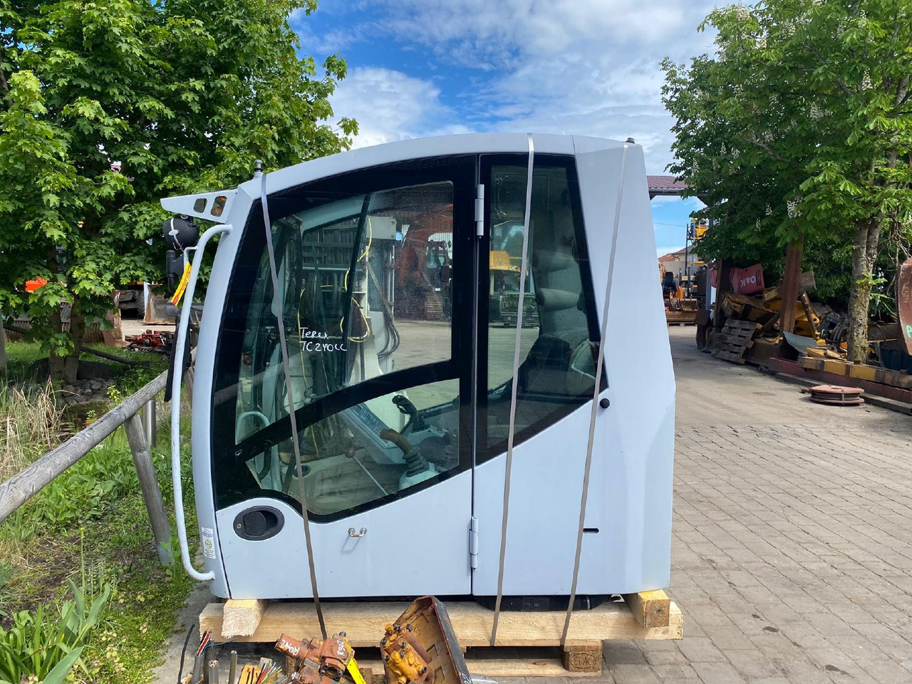 Terex TC 240 LC - Cabine pour Engins de chantier: photos 1 Terex TC 240 LC - Cabine pour Engins de chantier: photos 1