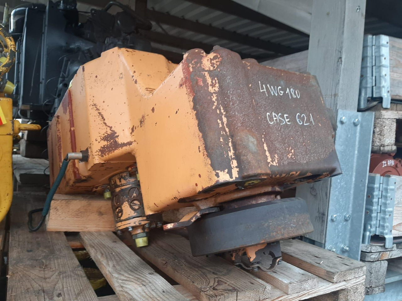 ZF 4 WG 180 aus Case 621 - Boîte de vitesse pour Engins de chantier: photos 1 ZF 4 WG 180 aus Case 621 - Boîte de vitesse pour Engins de chantier: photos 1